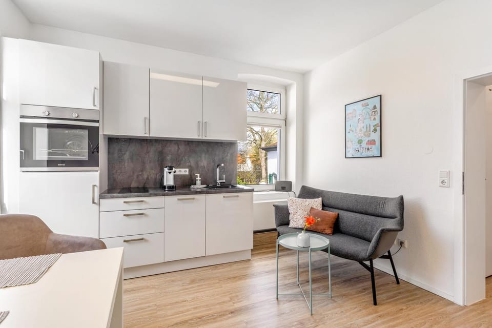 Property building, Kitchen or kitchenette, Living room