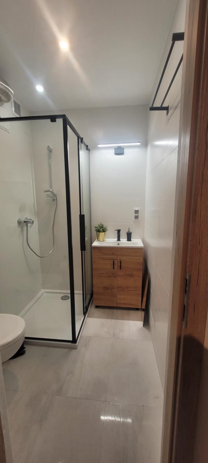 Shower, Bathroom