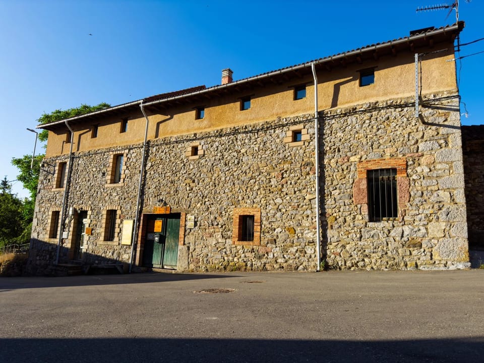 Property building, Facade/entrance, Off site