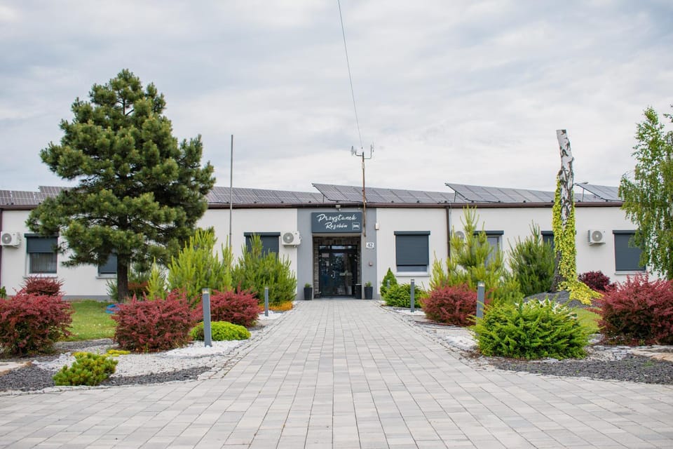 Facade/entrance