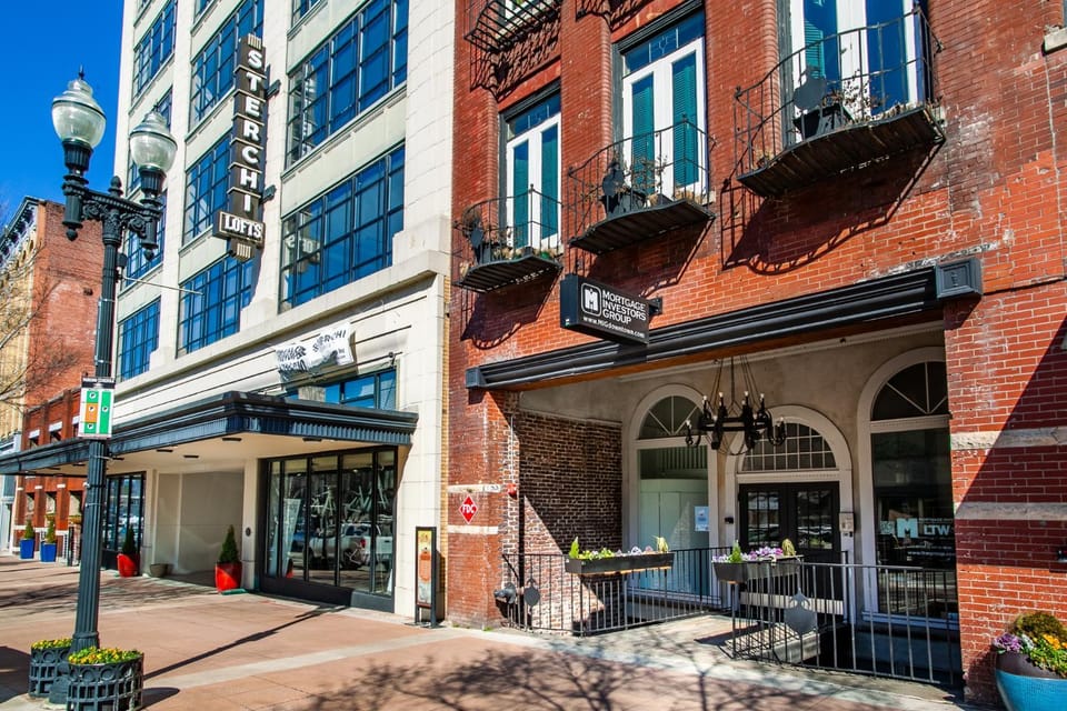 Modern Downtown Loft - 1 mile to UT Apartment in Knoxville
