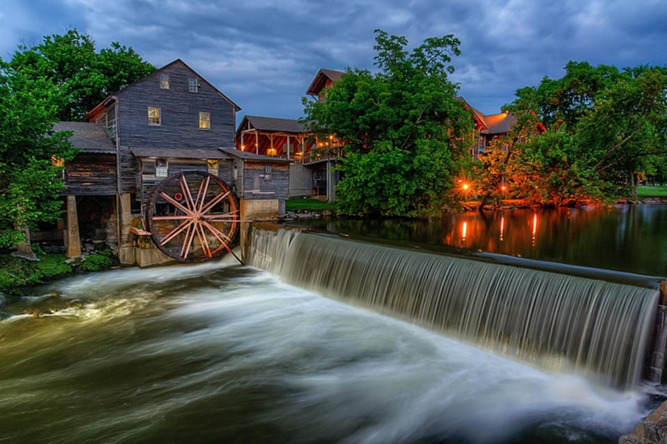 River Breeze, WIFI, 560 FREE tickets each paid day!!! House in Pigeon Forge