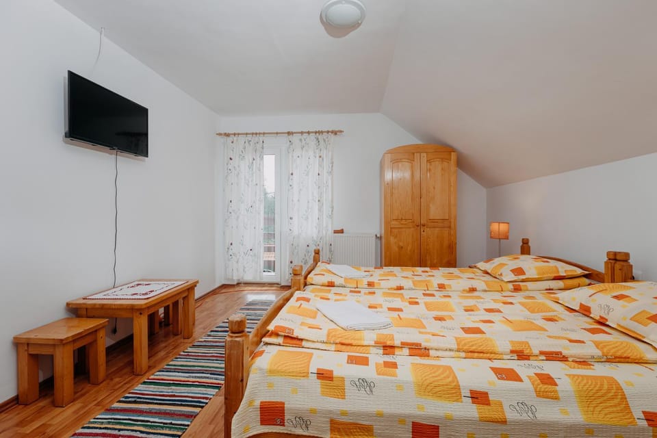Kaffai Panzio Bed and Breakfast in Romania