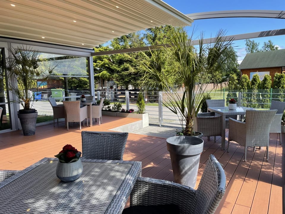 Patio, Balcony/Terrace, Seating area