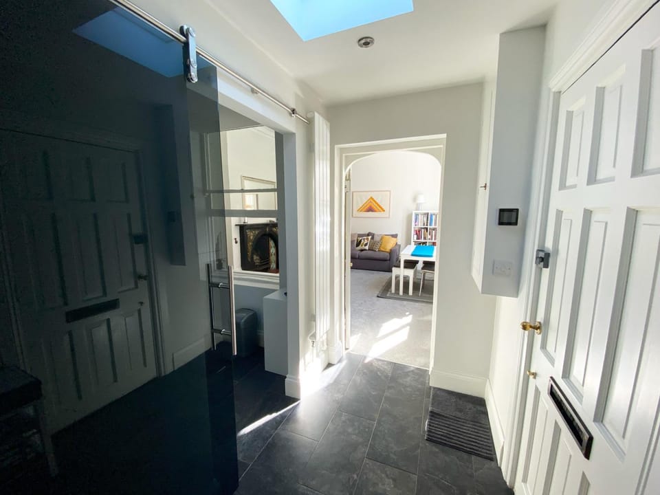 Living room, Area and facilities