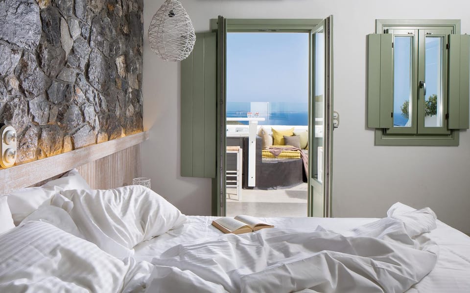 View (from property/room), Balcony/Terrace, Bedroom, Sea view