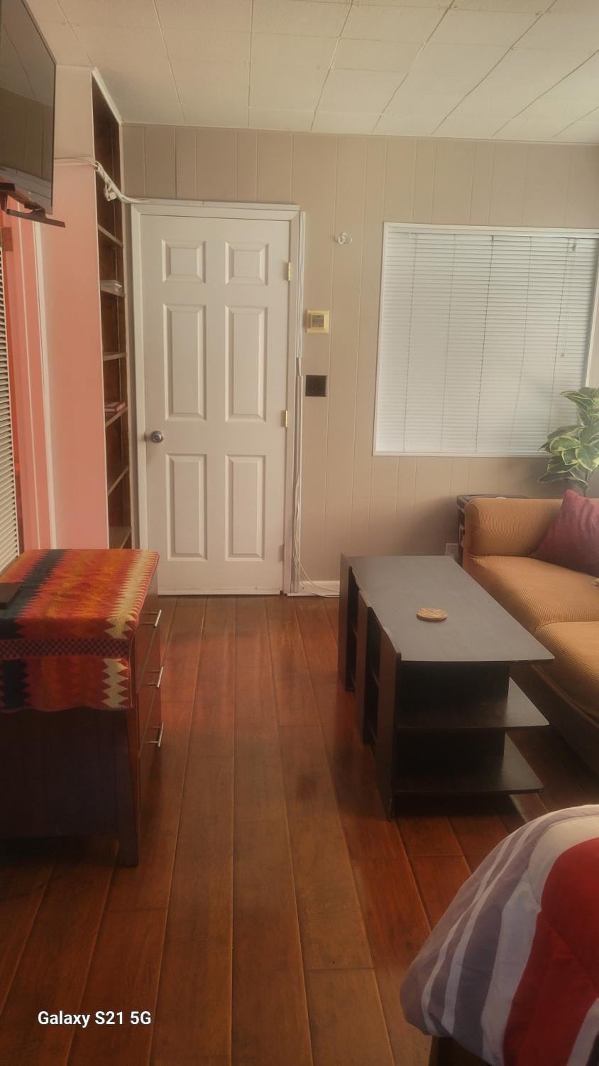 Woodland Hills BEST Priced Room Vacation rental in Tarzana