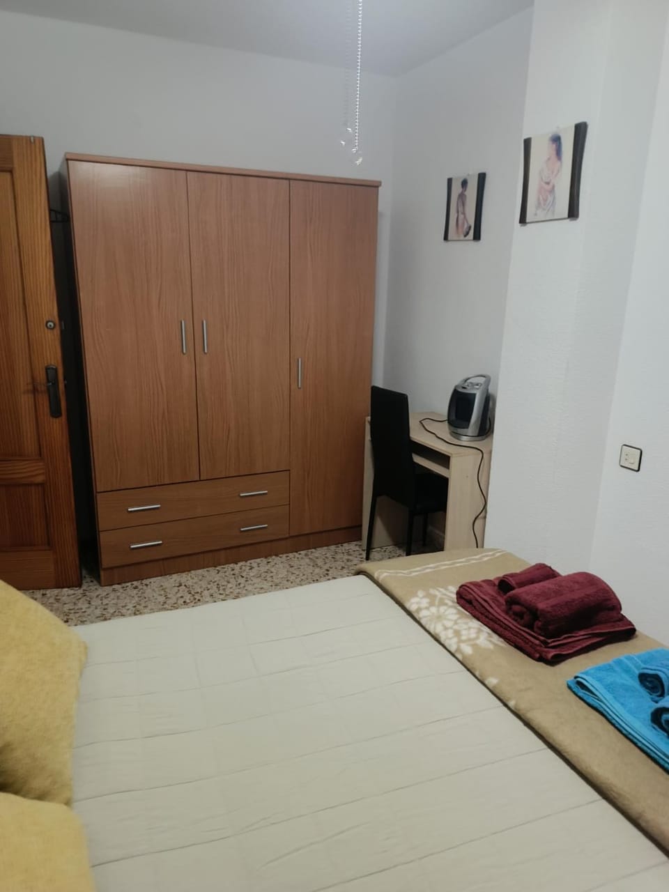 Photo of the whole room, wardrobe
