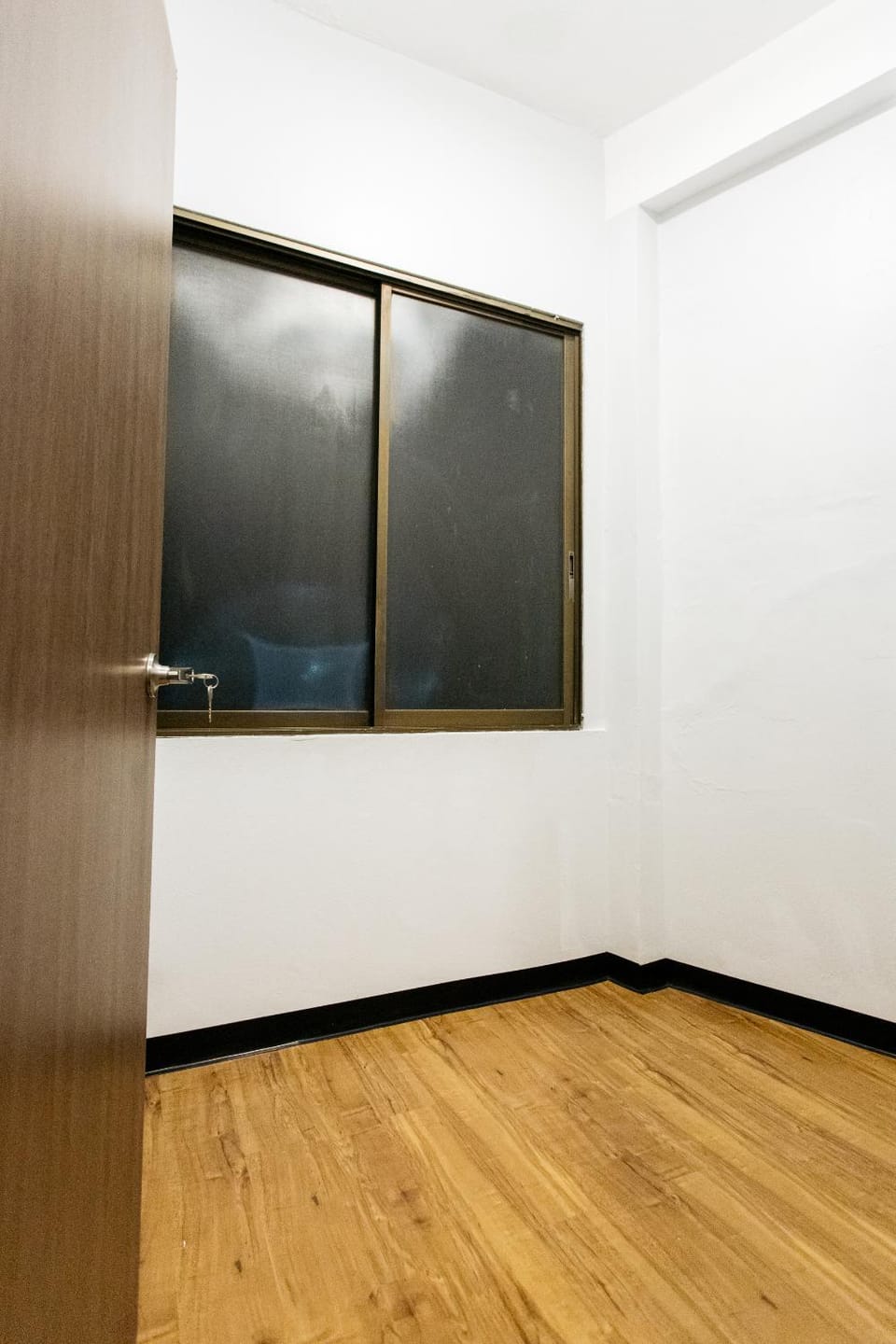 U4 Large 2 bed rooms full kitchen 200m to BTS Apartment in Bangkok