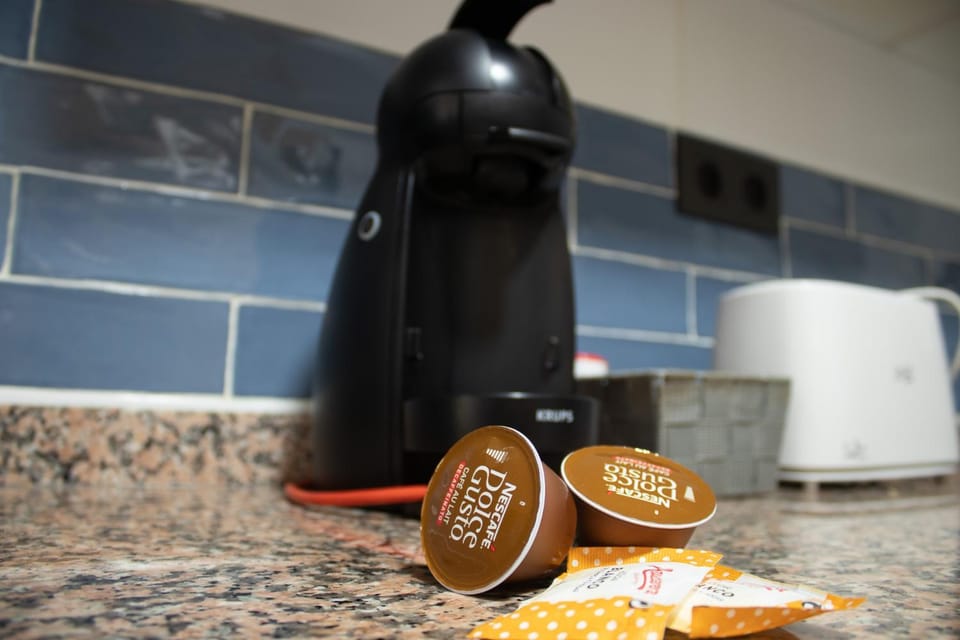 Coffee/tea facilities, Kitchen or kitchenette, toaster