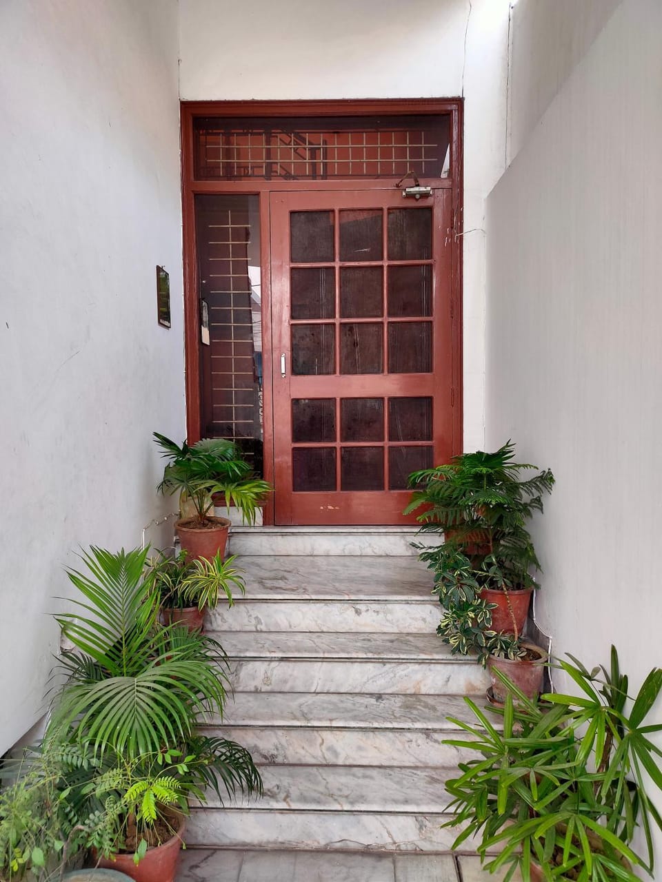 Facade/entrance