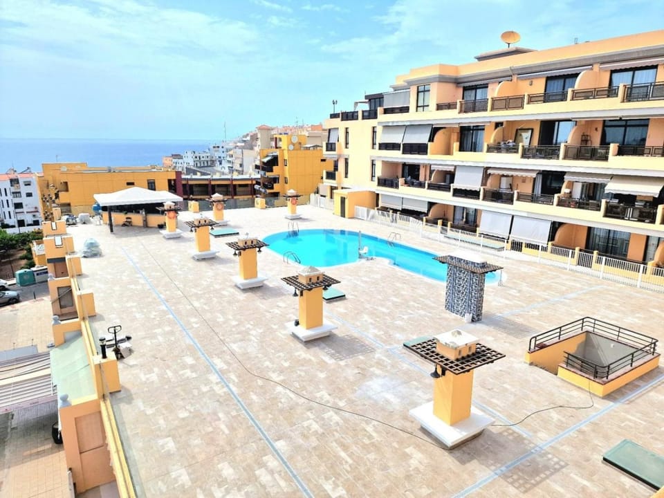 Property building, View (from property/room), Balcony/Terrace, Pool view, Swimming pool