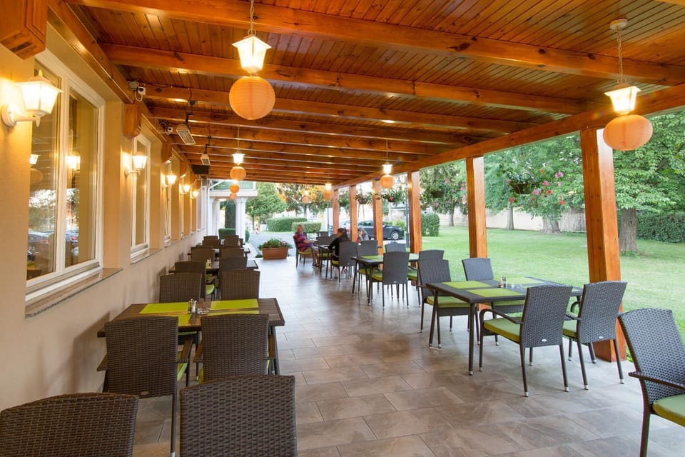 Property building, Balcony/Terrace