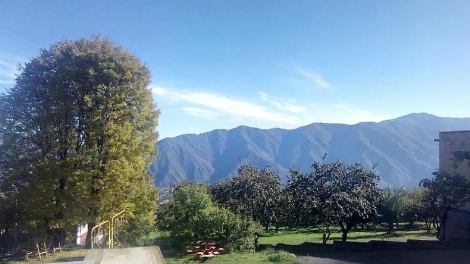View (from property/room), Garden view, Mountain view
