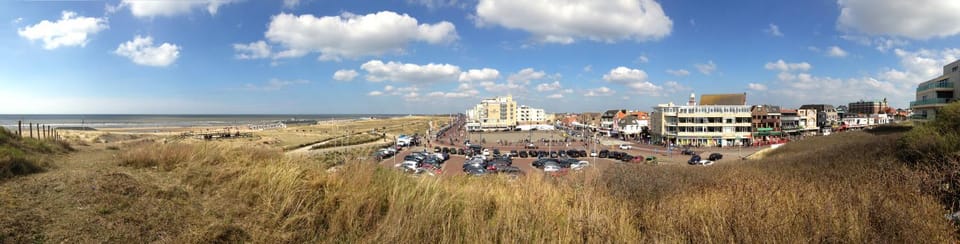 Property building, Neighbourhood, Natural landscape, Beach, Beach, Sea view, Shopping Area