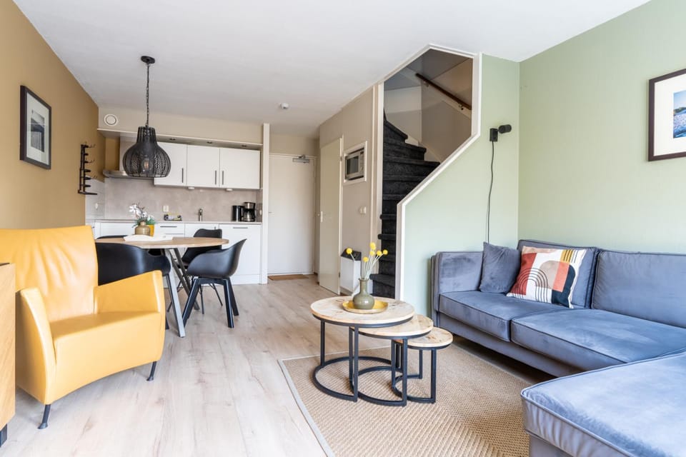 Living room, Dining area, kitchen