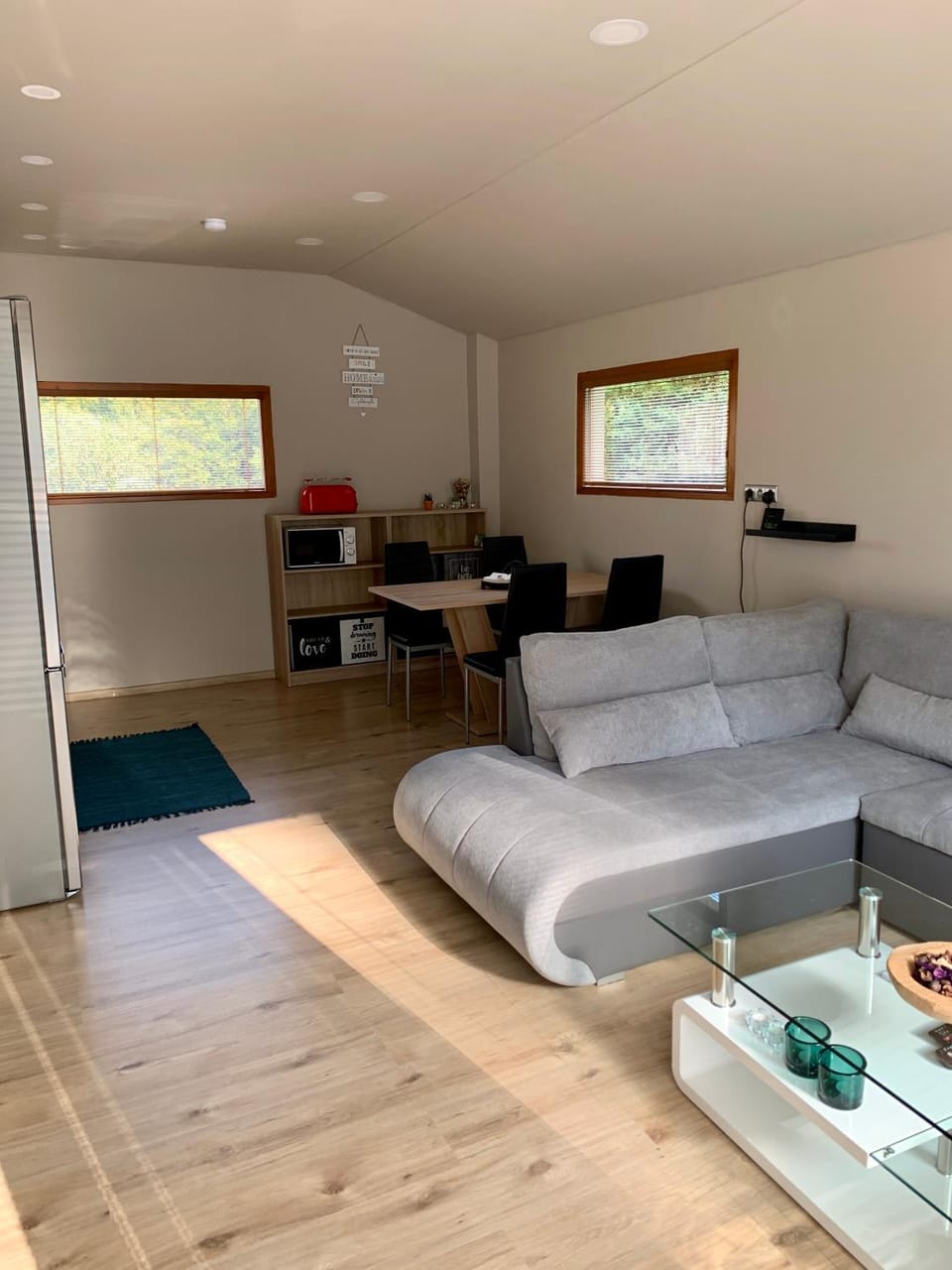 Living room, Photo of the whole room, Seating area
