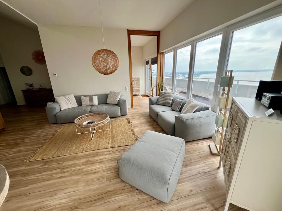 COAST HOUSE Sky Suite Apartment in Bremerhaven