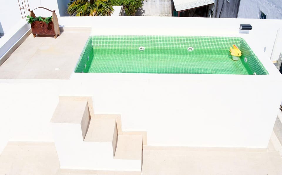 Pool view, Swimming pool
