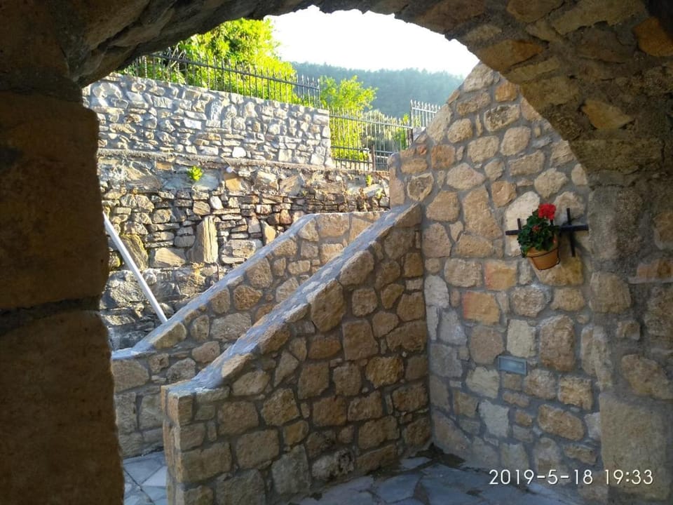 Vour 52 Apartment in Halkidiki