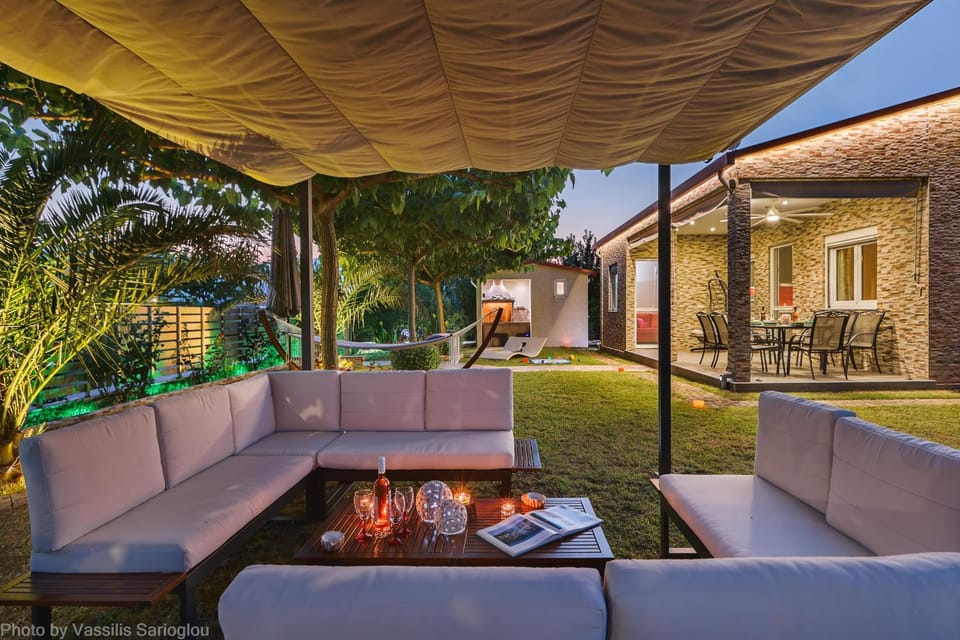 Patio, Garden, Lounge or bar, Garden view, Mountain view, Inner courtyard view