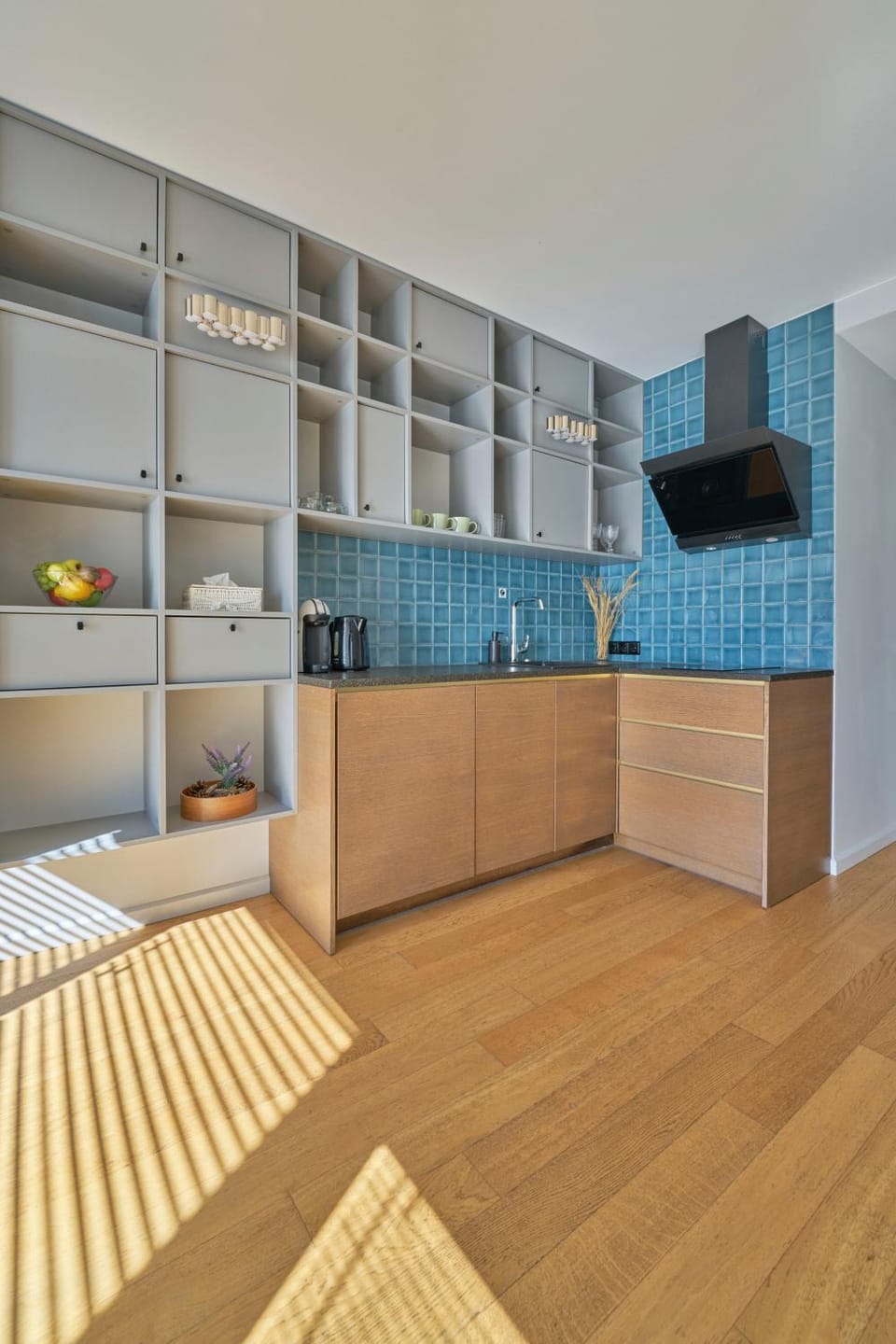 Coffee/tea facilities, Kitchen or kitchenette, dishwasher
