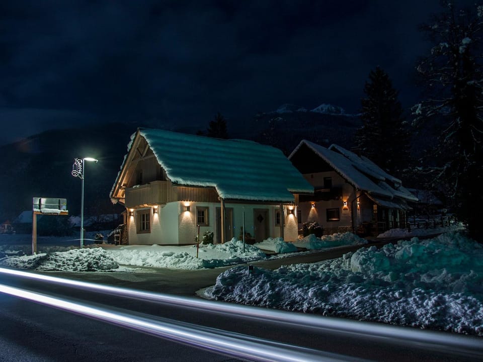 Facade/entrance, Winter