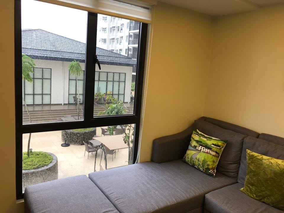 Your Own 3 C's Space (Cozy, Clean and Convenient)! Apartment in Tagaytay