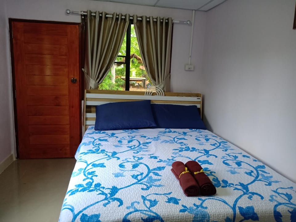 เฮือนน้ำน่าน house by the river nan Vacation rental in Laos