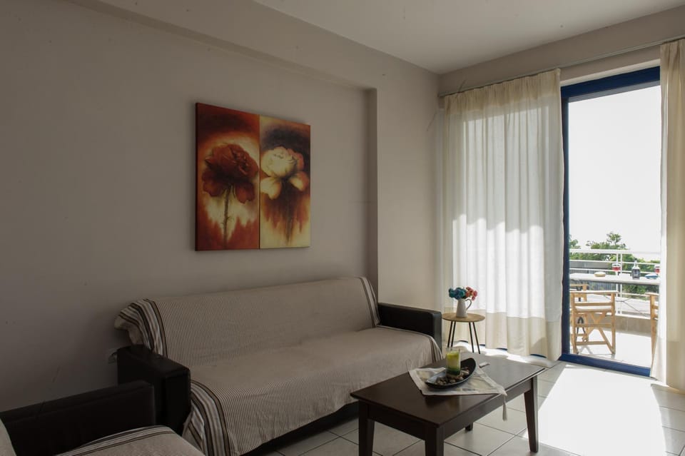 Kamari Blue Apartments Apartment in Messenia