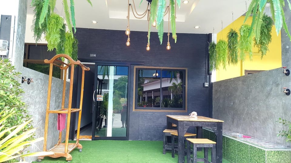 I-Talay Garden Bed and Breakfast in Phe