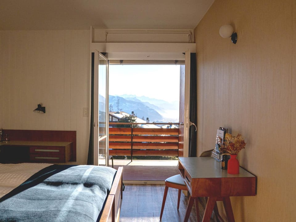 View (from property/room), Photo of the whole room