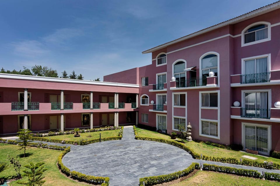 Property building, Garden