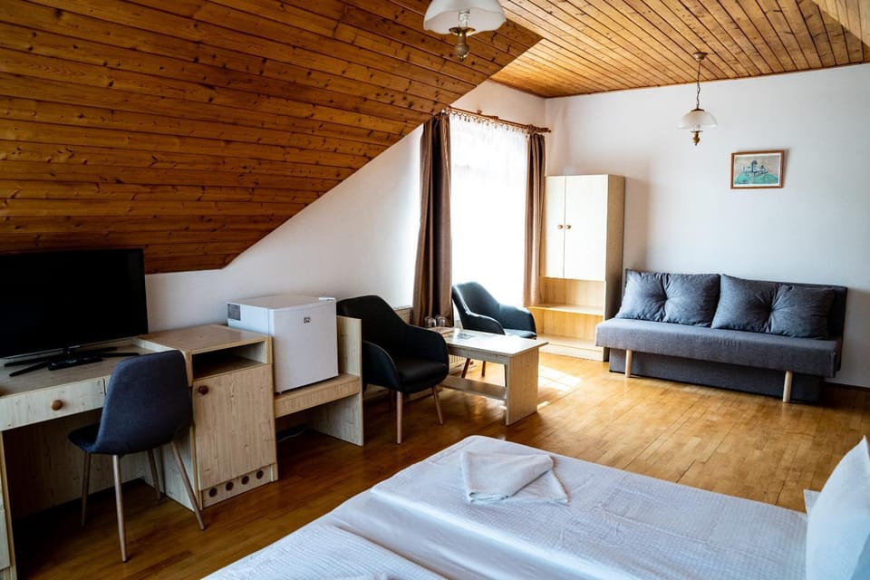 Aranybánya Panzió és Apartmanház Bed and Breakfast in Hungary