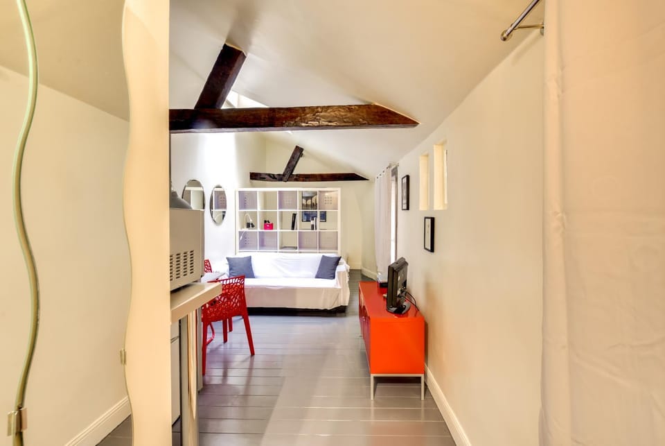 Unit 011 Saint Germain des Près (Seine) Apartment in Paris