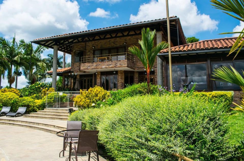Property building, Patio, Garden