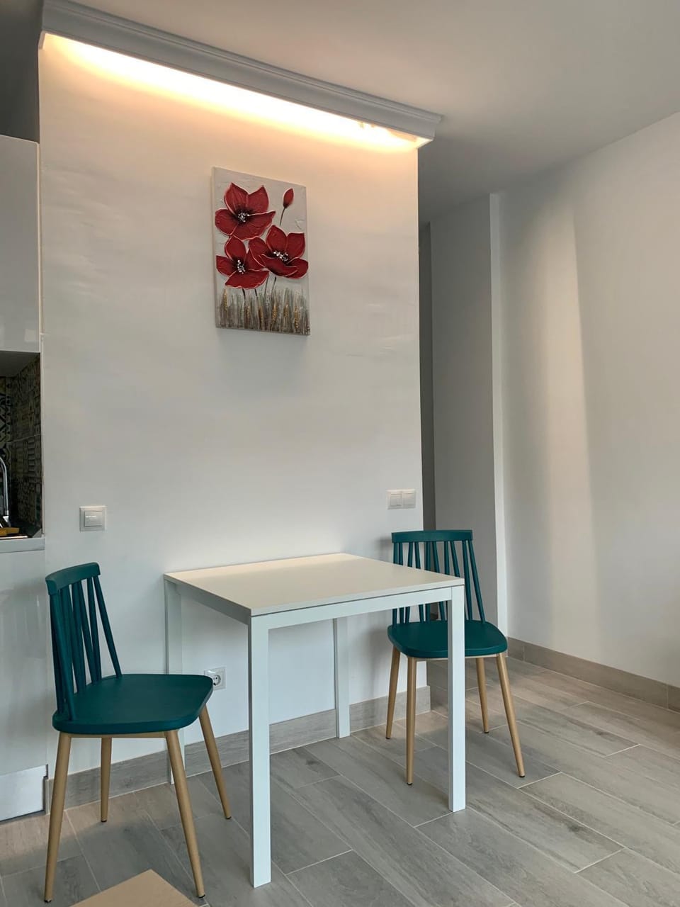 Calm, Cosy and Bright apartment renovated in playa del ingles- WiFi free Apartment in Maspalomas