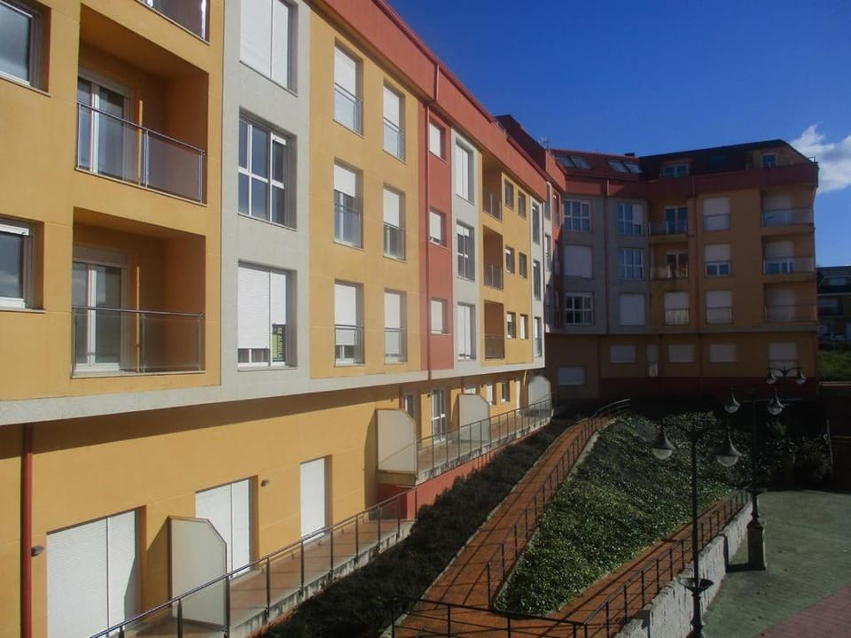 Facade/entrance, Balcony/Terrace