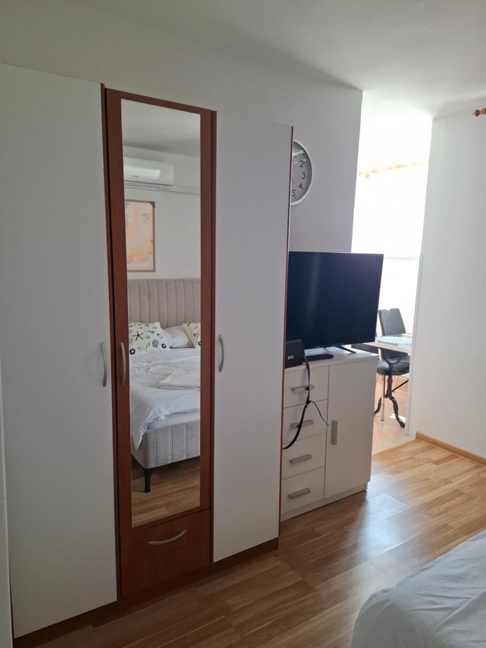 TV and multimedia, wardrobe