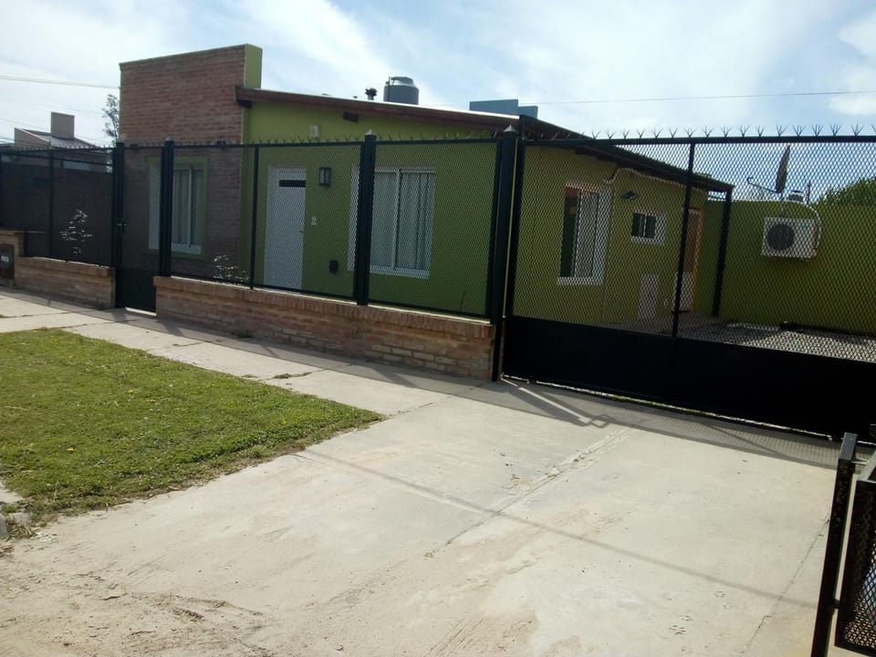CASA BALCARCE House in Buenos Aires Province