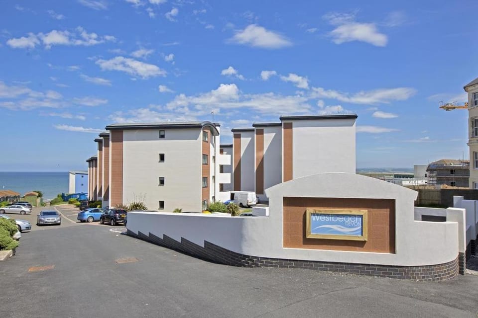 West Beach - Holiday Apartments Apartment in Westward Ho
