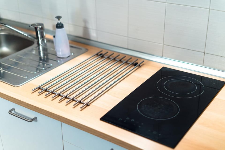 Kitchen or kitchenette, Communal kitchen