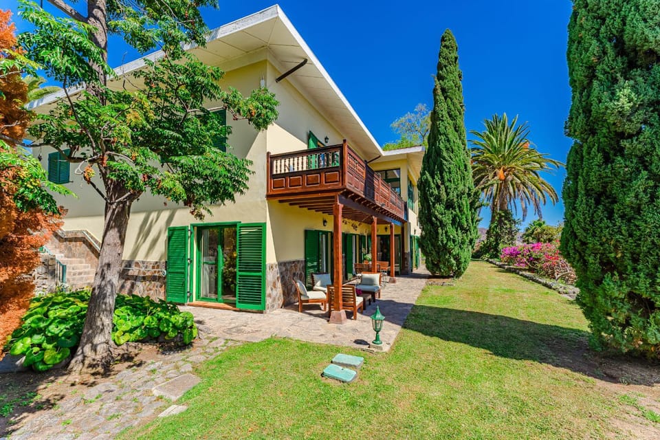 Property building, Garden