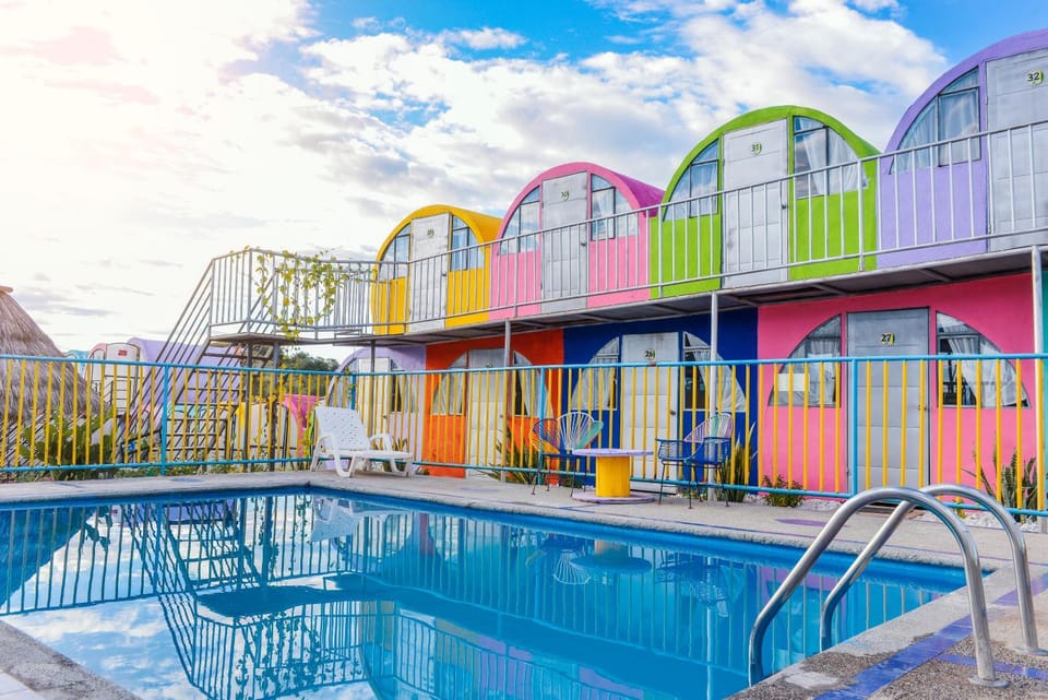 Swimming pool, Swimming pool