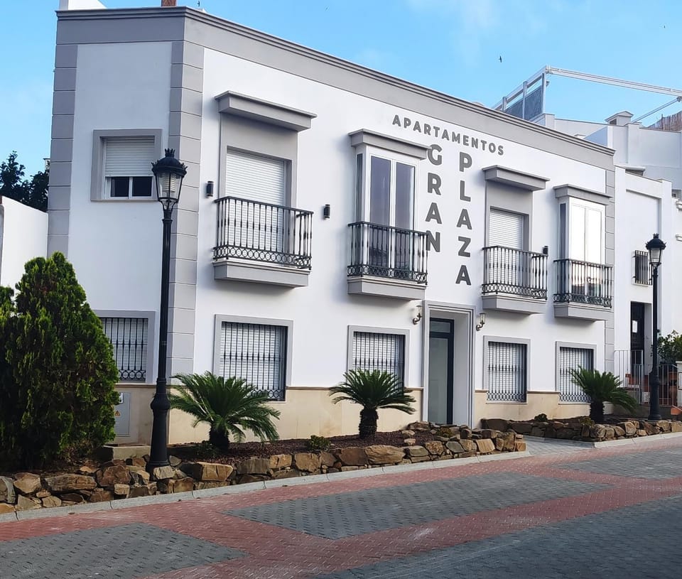 Property building, Facade/entrance