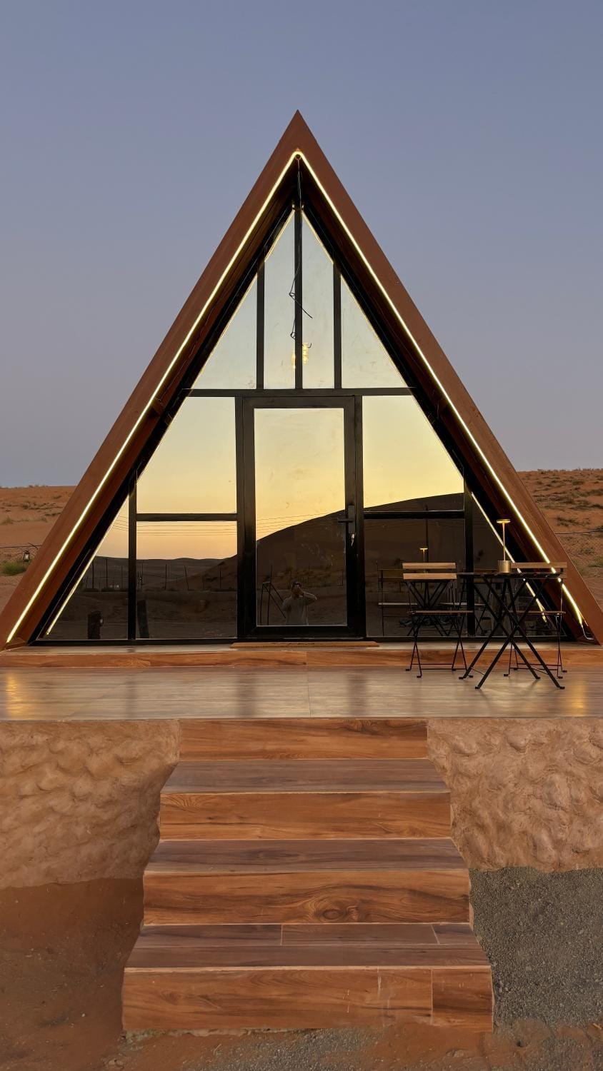 Property building, Day, Natural landscape, Mountain view, Sunrise, Sunset