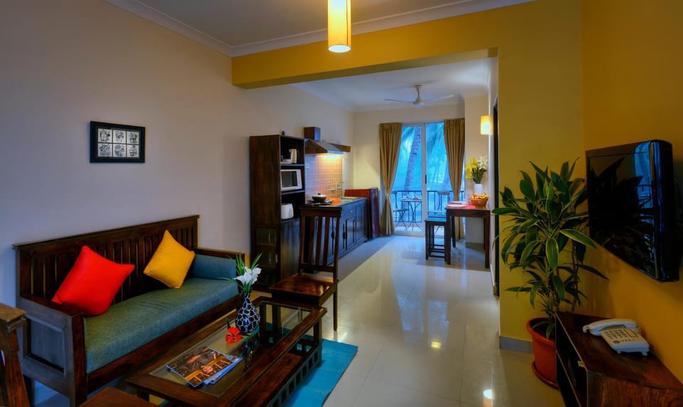 TV and multimedia, Living room, Dining area