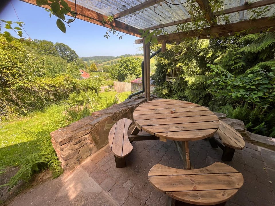 Patio, Day, Natural landscape, Balcony/Terrace, Dining area, Garden view, Mountain view