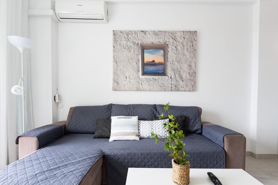 Living room, air conditioner