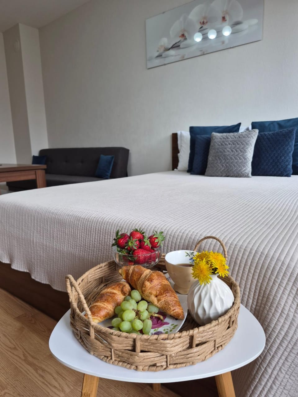 Living room, Bedroom